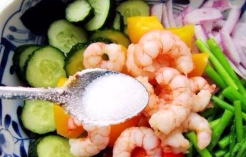 被称为“幼儿杀手”的食物,影响发育和身高,家长仍在给宝宝吃