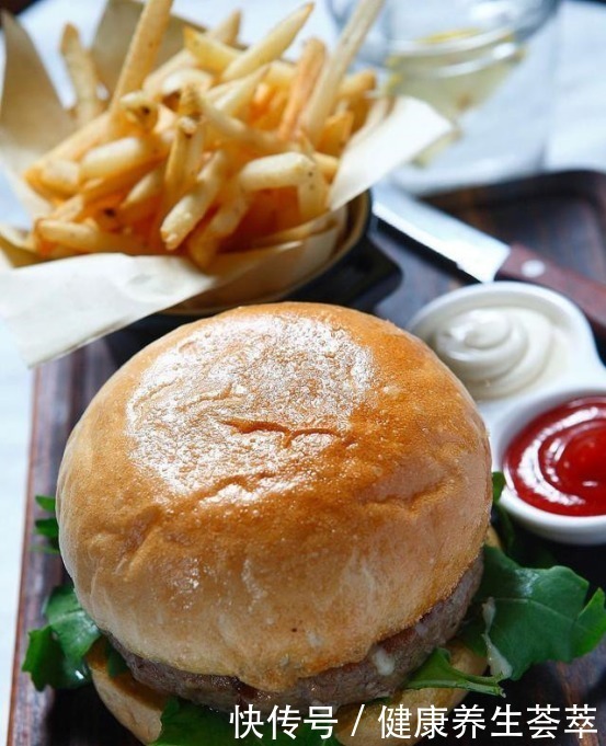 垃圾食品|盘点吃一口就会长肉的6种常见食物，想减肥的人，一点也不能碰！