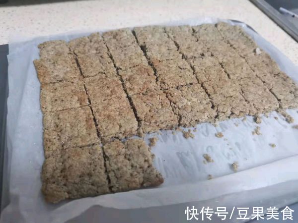 早晨来一碗红茶酥，大人小孩都爱吃