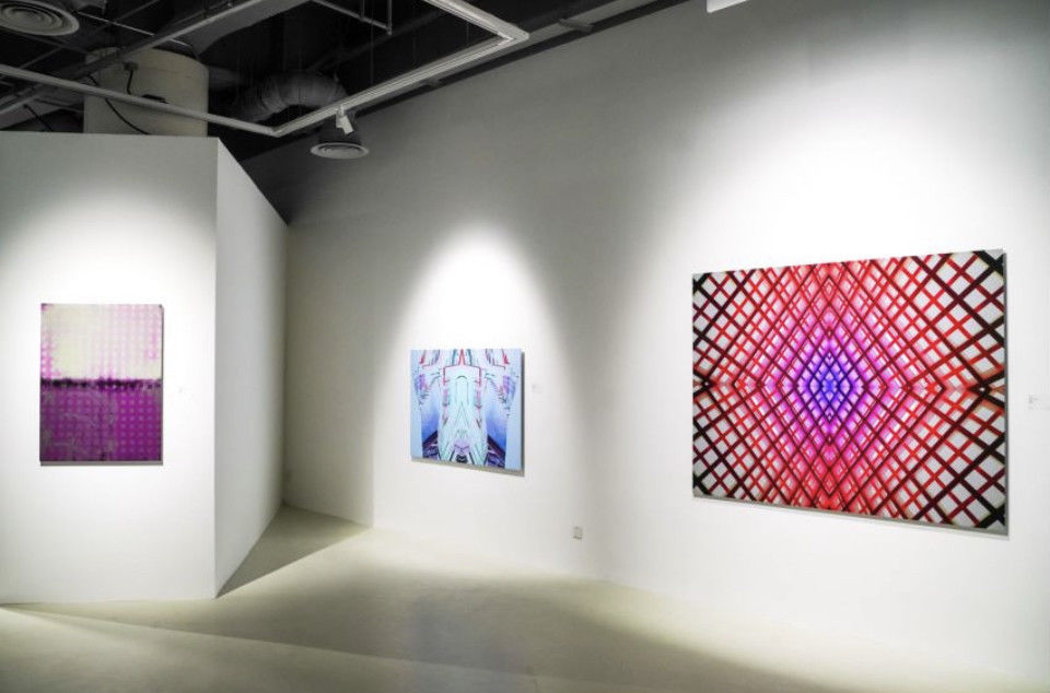 艺术家|与机械臂握手？沪上展览为“保持社交距离”提供艺术启示