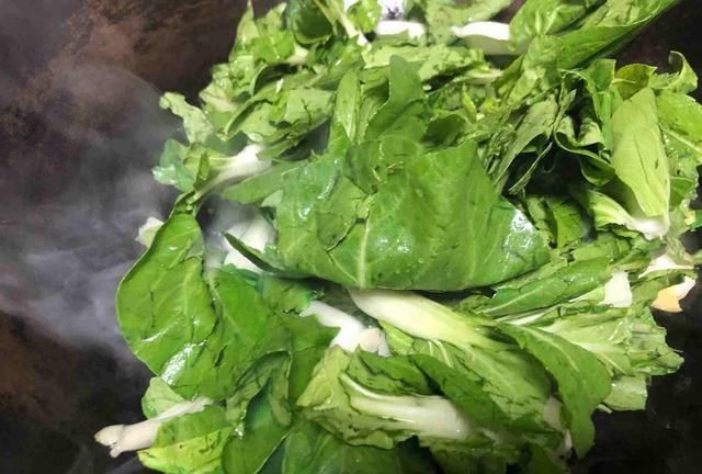 尿频|晚上失眠多梦,吃点这菜,2块钱炒一盘,睡得香,一觉无梦到天亮