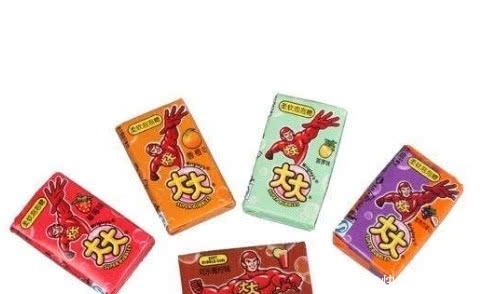 糖果|5款“骨灰级” 童年糖果,我赌十个大白兔,第5种00后没吃过