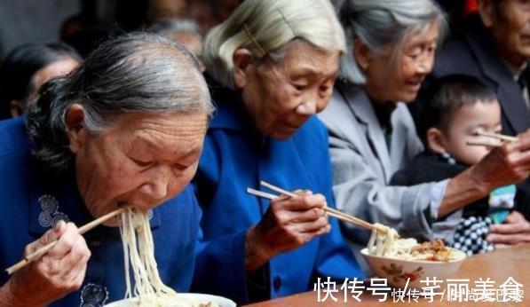 长寿|所有的“养生”都是徒劳,百岁老人身上的长寿之道,今天告诉你!