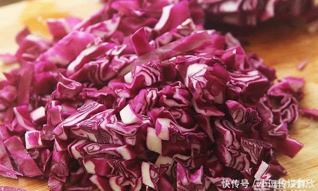 老婆每天晚餐坚持吃它,连续2个月瘦了十多斤,皮肤白皙更有弹力