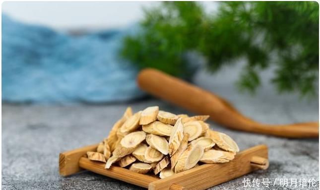 泡水|黄芪和它“天作之合”，坚持泡水喝，养肝护肾，血栓也许退避三舍