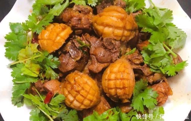 鲍鱼与其它食材搭配煮出来的美味,不妨试试做看吧!