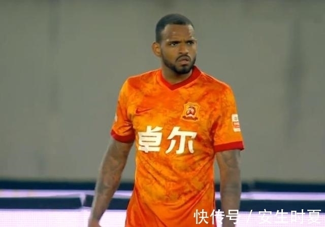 武汉队|2-1,虽迟但到!李霄鹏拿到中超首胜,这2人可以安心去国足报到了