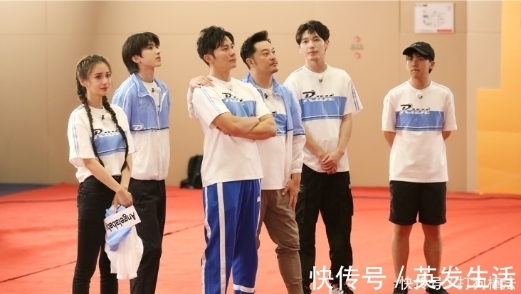 郑恺|蒋依依生理期录制跑男,你有注意郑凯的动作吗网友活该你被宠