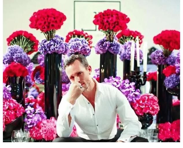 小鳥依人|要守不住了？瓦妮莎身穿綠衣服和帥哥開心約會，神秘男子身份曝光