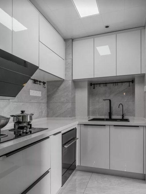 玄关|86㎡小户型,阳台做个小改动,等于多出一间卧室,太实用!