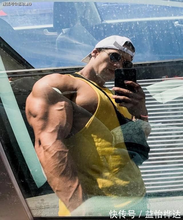 ins|臂围45cm，二头肌似小山包的猛汉奶爸，还自带肌肉抽筋绝活