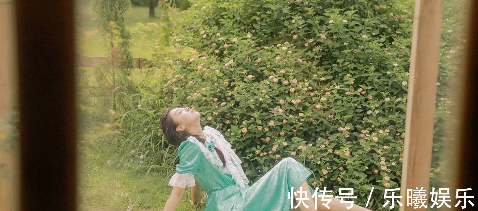 秋山明!秋风清·词:闲吟乘客舟。浓浓秋韵人堪爱,几多苦恼空烦忧