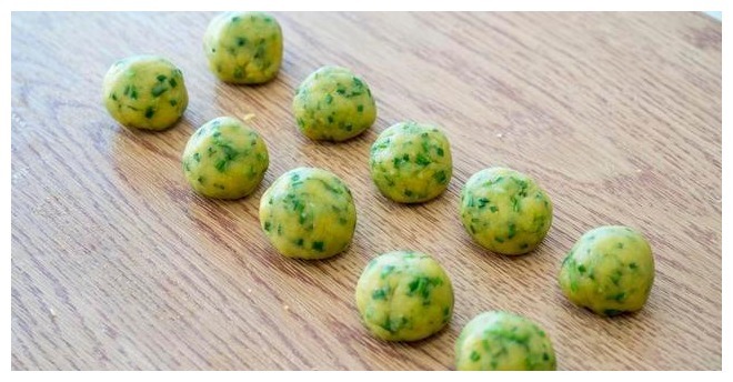 这种早餐饼,层层酥脆直掉渣,做法还简单,外面早餐店根本吃不到