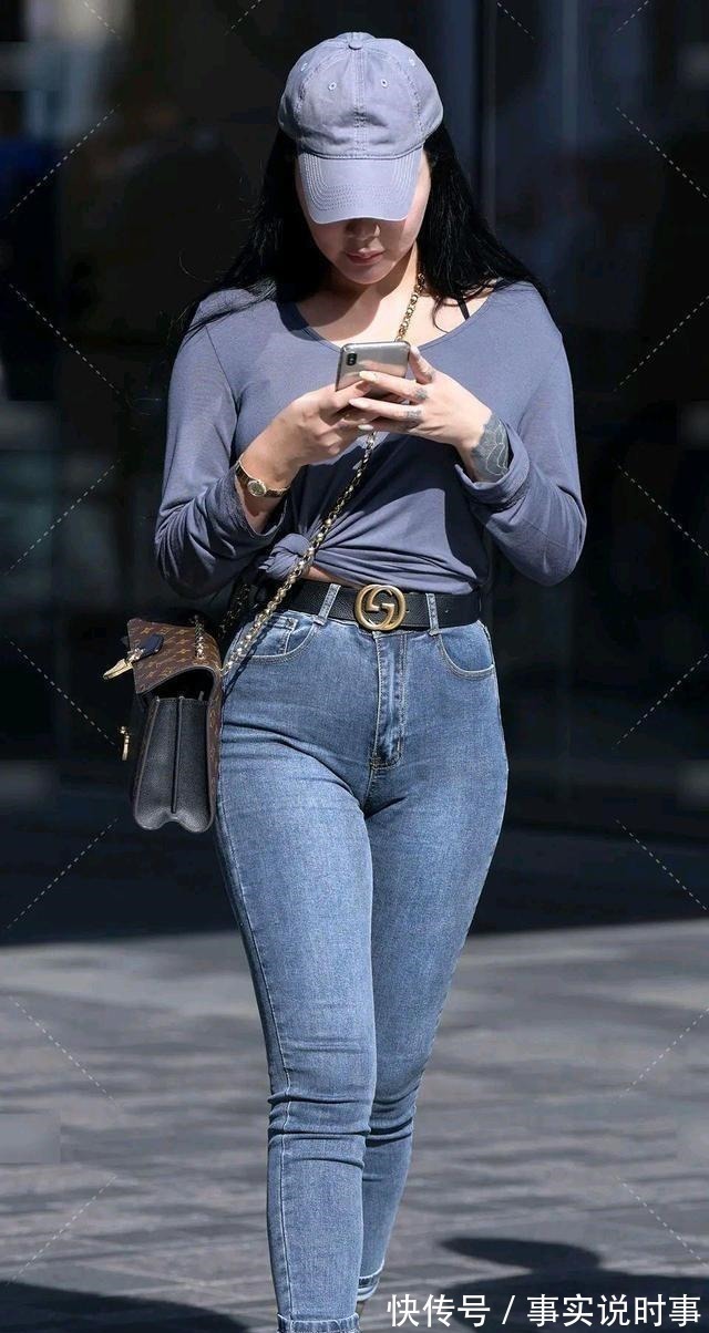 穿搭 打底裤的穿搭时尚更省心,展示年轻女孩的时尚表情,都很百搭!