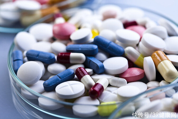 用药|感染7亿人的幽门螺杆菌,最怕大蒜和蜂蜜?2种用药才是根治方法