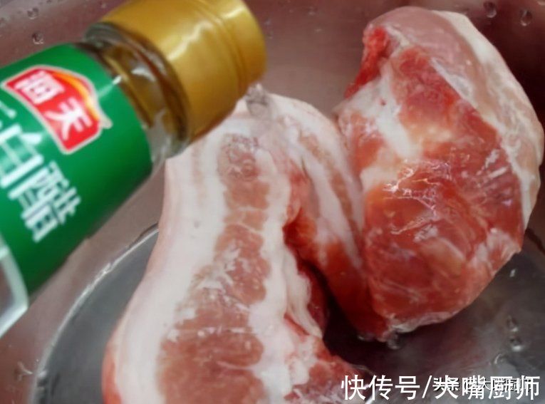快速解冻肉别用开水煮，教你3个妙招，5分钟变软，和鲜肉一样好吃