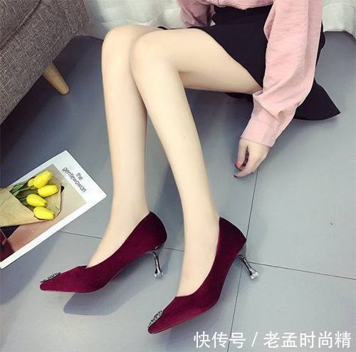 成熟优雅的高跟鞋优雅大方,高跟鞋散发魅力女人味