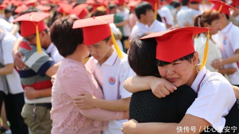 高中生的堕落行为，迈出第一步或与重点大学无缘，要严于律己