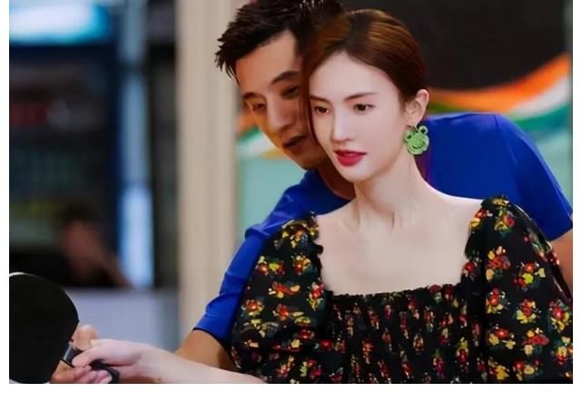 综艺|内娱综艺被吐槽：吃吃饭，谈谈恋爱，玩玩游戏，就轻松把钱赚了