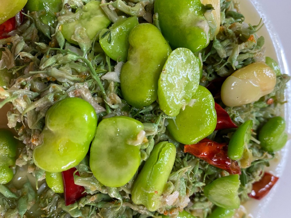 香飘飘的花，吃一口满嘴花香，再不吃就没了