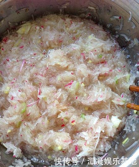 入适量|水萝卜丸子家常做法,不散不变形,外酥里嫩,营养丰富味道鲜