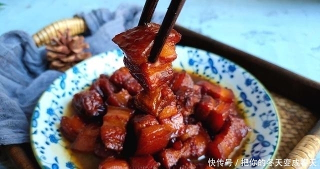 做红烧肉时,记住“2不放2窍门”,肉质软糯不发柴,好吃不油腻