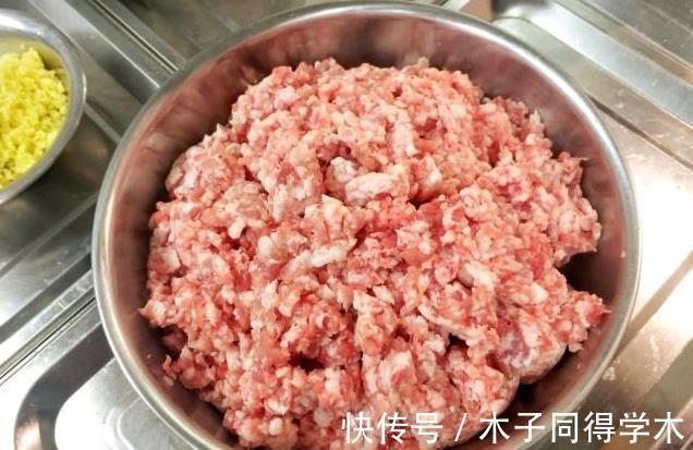 猪肉馅|立秋后,黄瓜别再凉拌,用来包饺子最好吃,比韭菜都鲜美,快来做