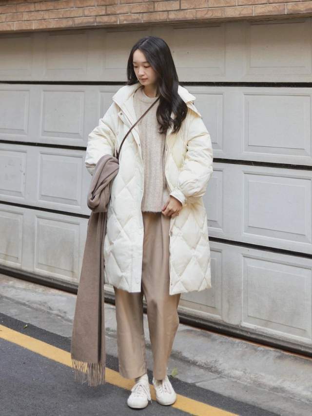 浅黄色|怕冷的小姐姐看过来,保暖又甜美的羽绒服都在这,少女感爆棚