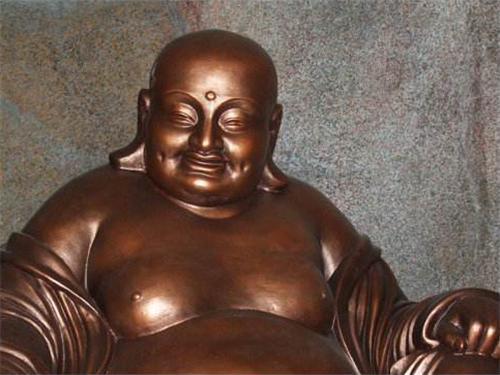 佛学$那个被称作“弥勒佛真人版”的僧人,被富婆带回去供养,现状如何