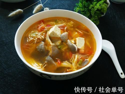 食物|医生不会告诉你,此菜是碱性食物,营养丰富,又鲜又好喝