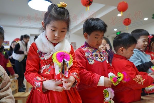 圣顿公学幼儿园|逛庙会 迎开学 圣顿公学幼儿园举行“健康成长，快乐起飞”主题开学嘉年华活动