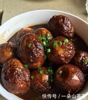 吃腻|吃腻了荷包蛋、炒鸡蛋的你有福了,教你一种鸡蛋的新吃法