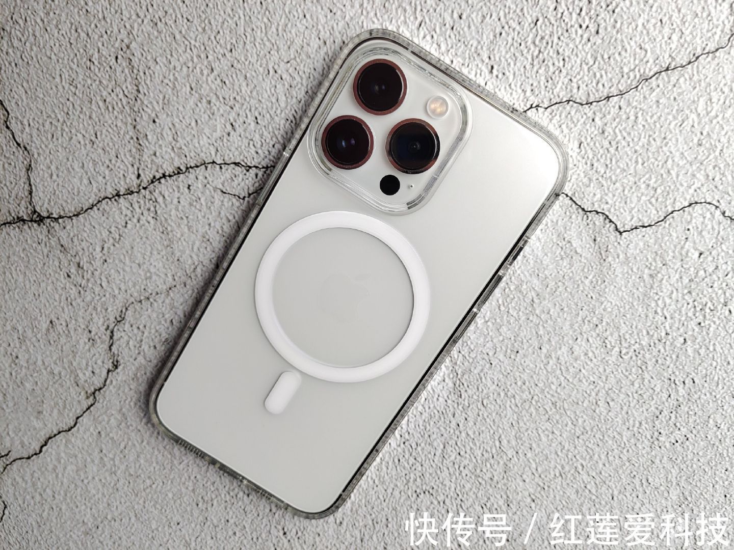 康宁玻璃|给你的iPhone换上邦克仕全家桶是一种什么体验？