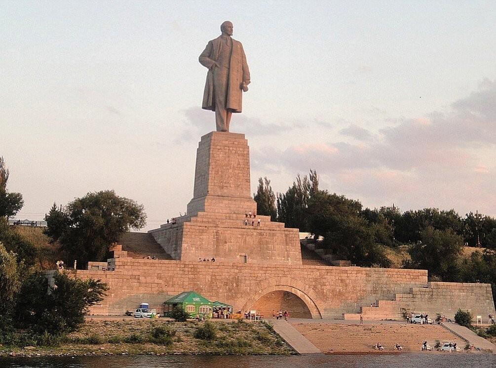 俄罗斯|俄罗斯最著名的10座巨型雕塑,每一座都沾满了血和泪