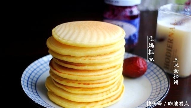 又一道零难度早餐,玉米面松饼,早起5分钟搞定,又软又健康