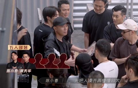 春哥|不愿练习的陈小春告诉我们:背后的付出,远比表面的作秀重要