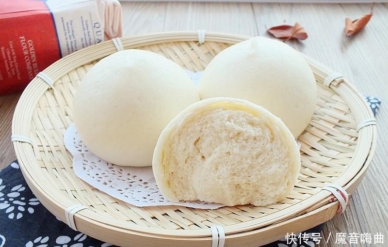 蒸出的馒头|我用此方法揉面,做的馒头劲道麦香浓,全家人竖大拇指夸我!