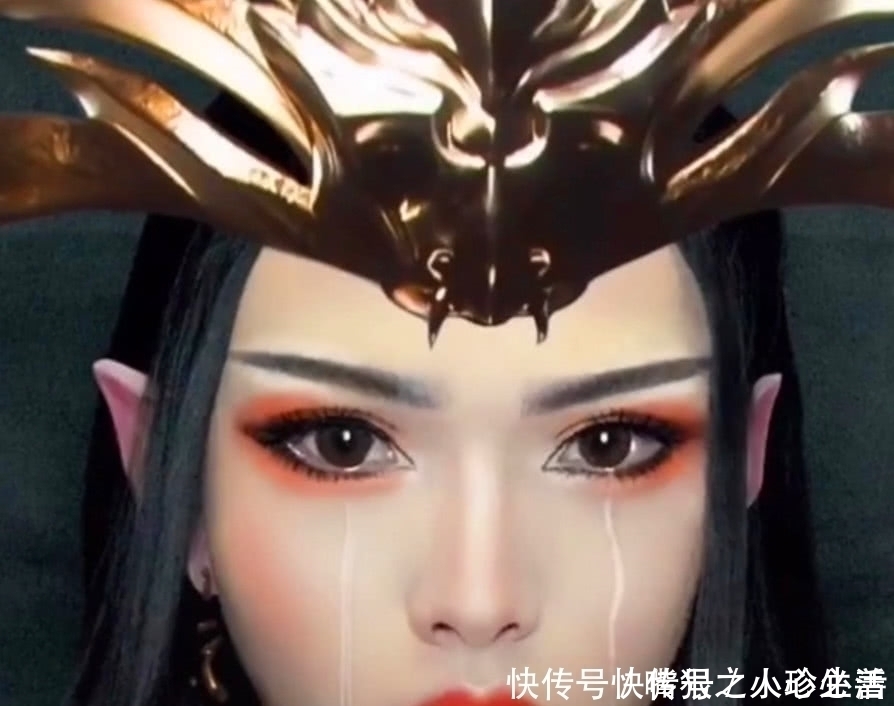 美杜莎|美妆大佬有多厉害?小哥仿妆“美杜莎”,网友:能把手机来吗?