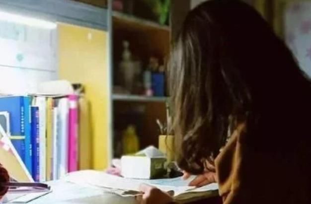 学习成绩|女儿成绩突飞猛进,从“垫底生”变成尖子生,医生:孩子病了