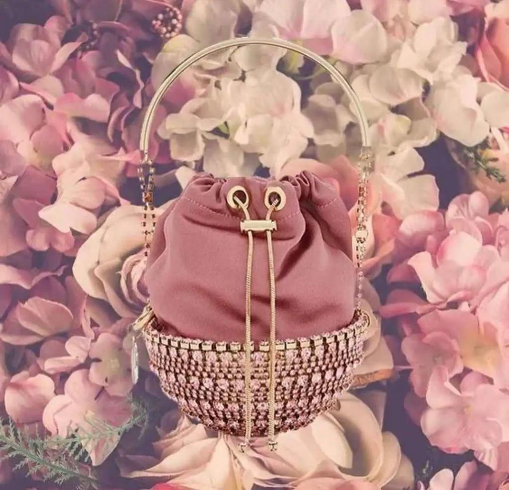 想独领风骚这6个小众设计师品牌的包包，你一定不要错过