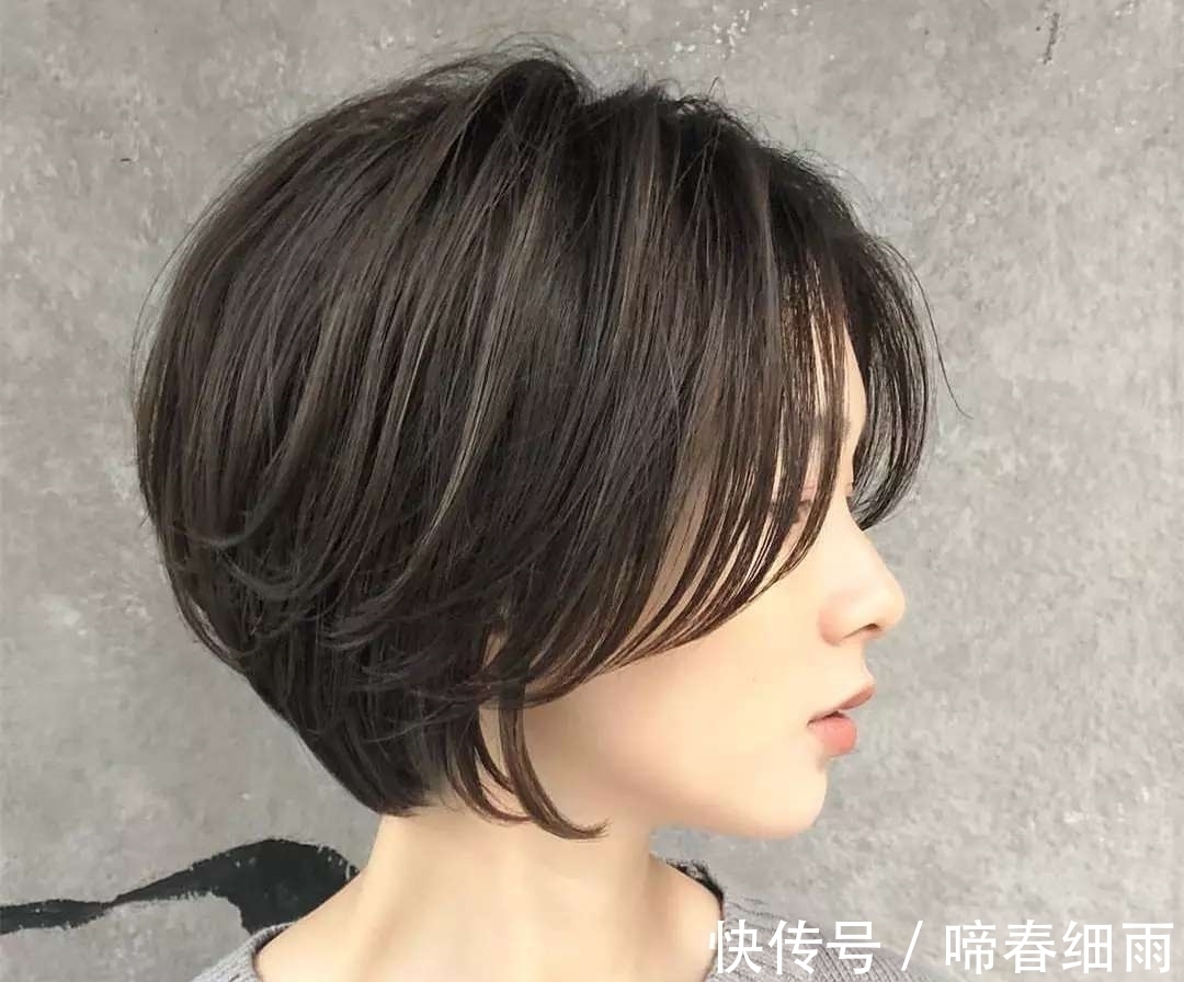 波波头 55岁的女人适合留短发吗？有哪些值得推荐的短发发型吗？