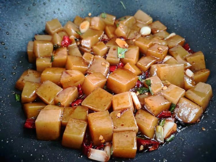 黄瓜|这菜是肠道清洁工,一周吃两次给身体做个大扫除,便宜又鲜美!