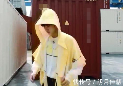 周震南|同样是R1SE成员,《跑男》给周震南何洛洛的头衔却不同,分的挺明显