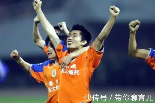 郑智|山东鲁能队史10佳内援，李金羽郑智蒿俊闵邓卓翔神仙打架，谁更牛
