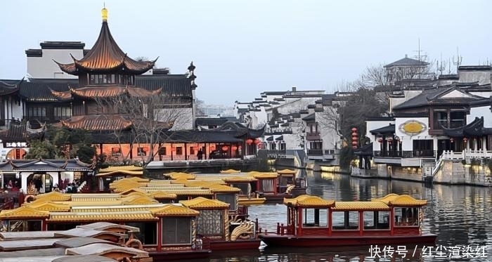 金陵城中，秦淮河畔，大家一起去赏一赏南京美景美食