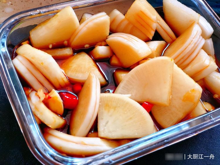 私藏20年腌萝卜配方和做法,酸辣脆嫩不易坏,学不会实在可惜了