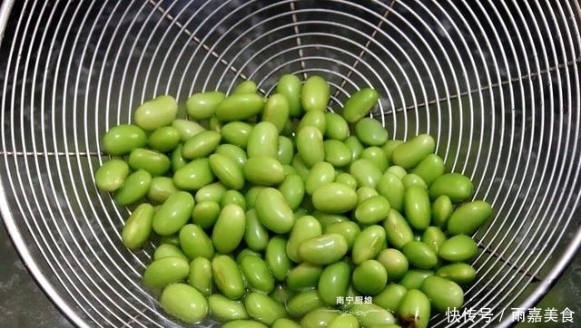 家里孩子每次不吃饭，我就做这道菜给她吃，每次孩子都要吃个精光