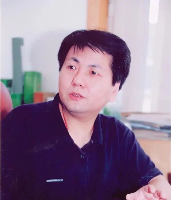 国展!他既是中书协副主席,又是12届国展评委,其书法不错,法度严谨