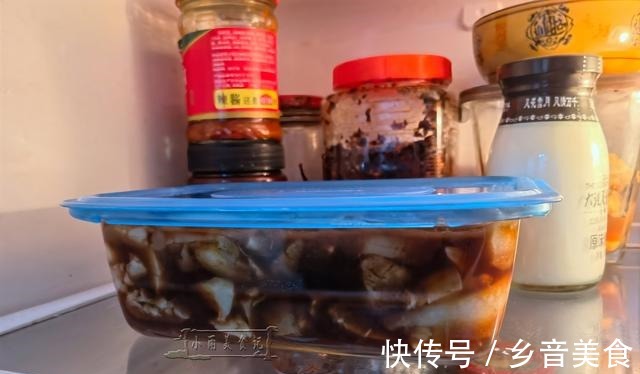 一入冬，家里的“大厨”老爸就会做他的招牌菜，Q弹爽口全家爱吃！