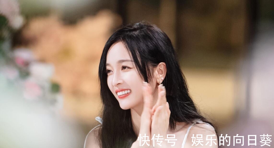 節目組|吳宣儀當導游不走心暴露劇本，節目組為了圓場只能把張翰也拉下水！